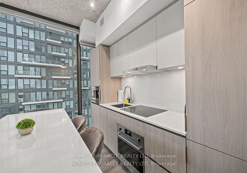 47-mutual-street-toronto-ontario-c12840402