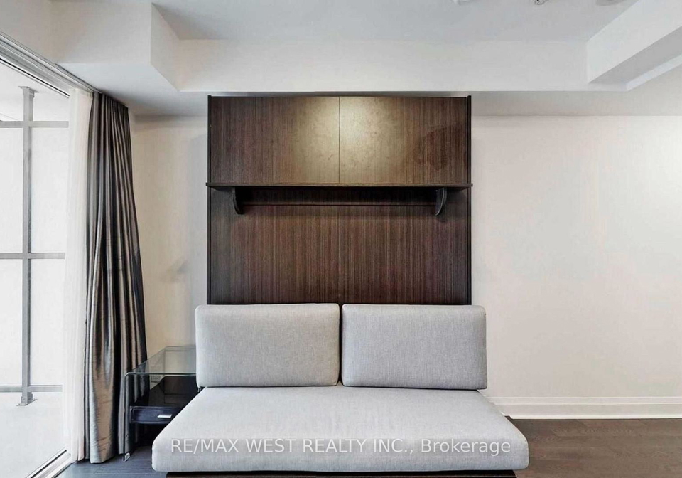 65-st-mary-street-toronto-ontario-c12840474