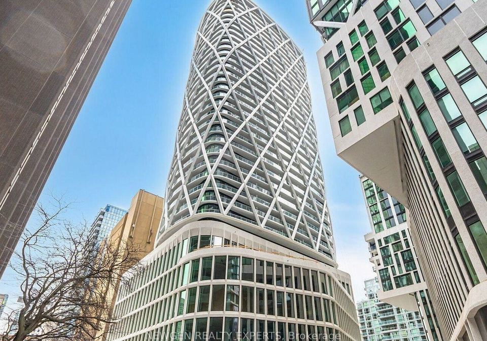 230-simcoe-street-toronto-ontario-c12840626