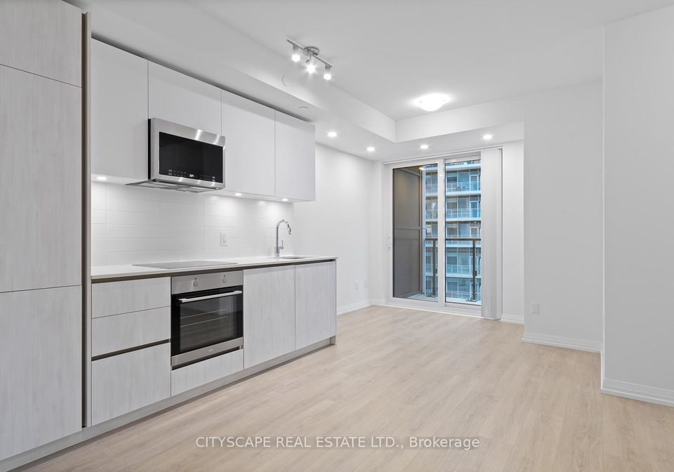 8-widmer-street-toronto-ontario-c12840634
