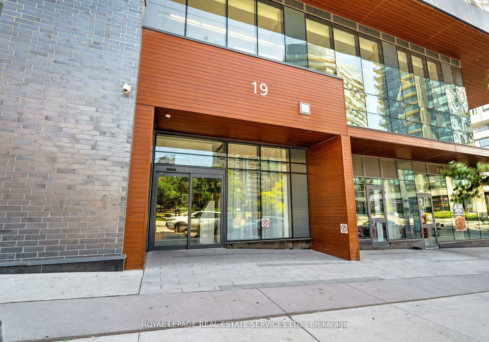 19-western-battery-road-toronto-ontario-c12840660