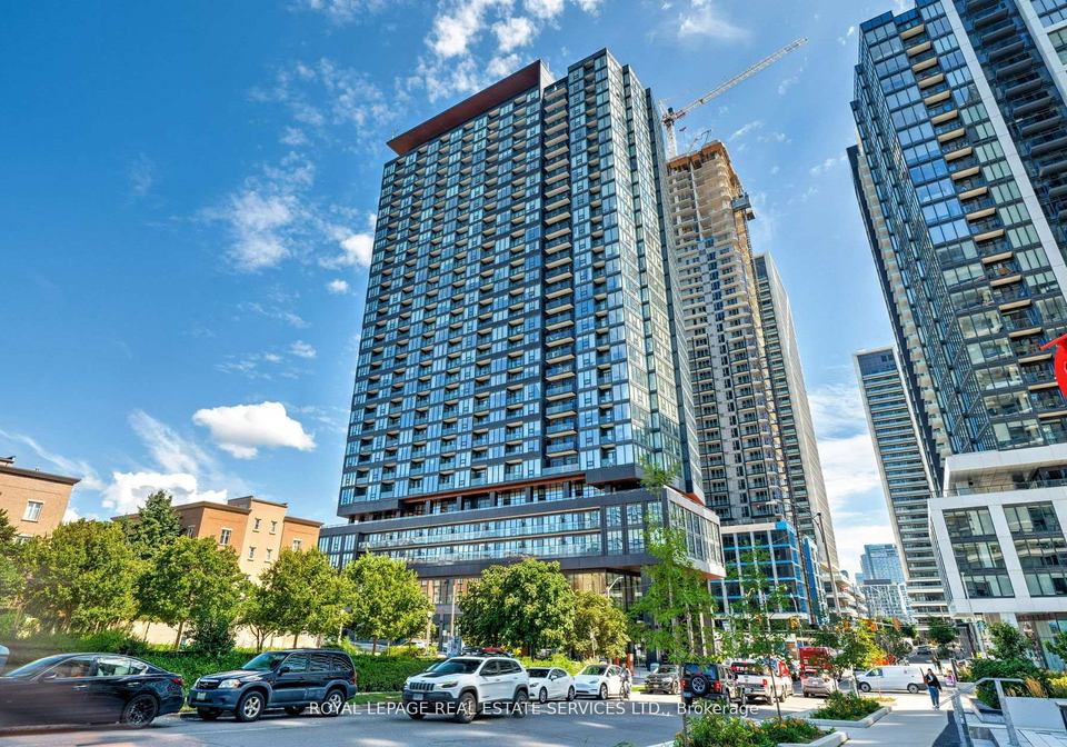 19-western-battery-road-toronto-ontario-c12840660