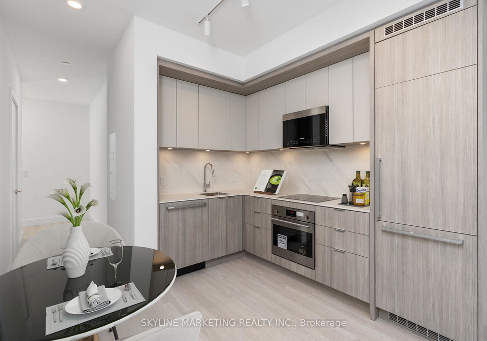 6-greenbriar-road-north-york-ontario-c12841002