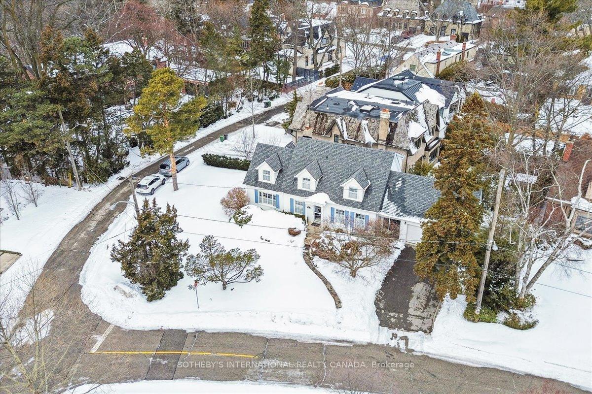 5-moorehill-drive-east-york-ontario-c12841244