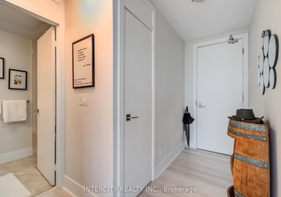 32-davenport-road-toronto-ontario-c12841518