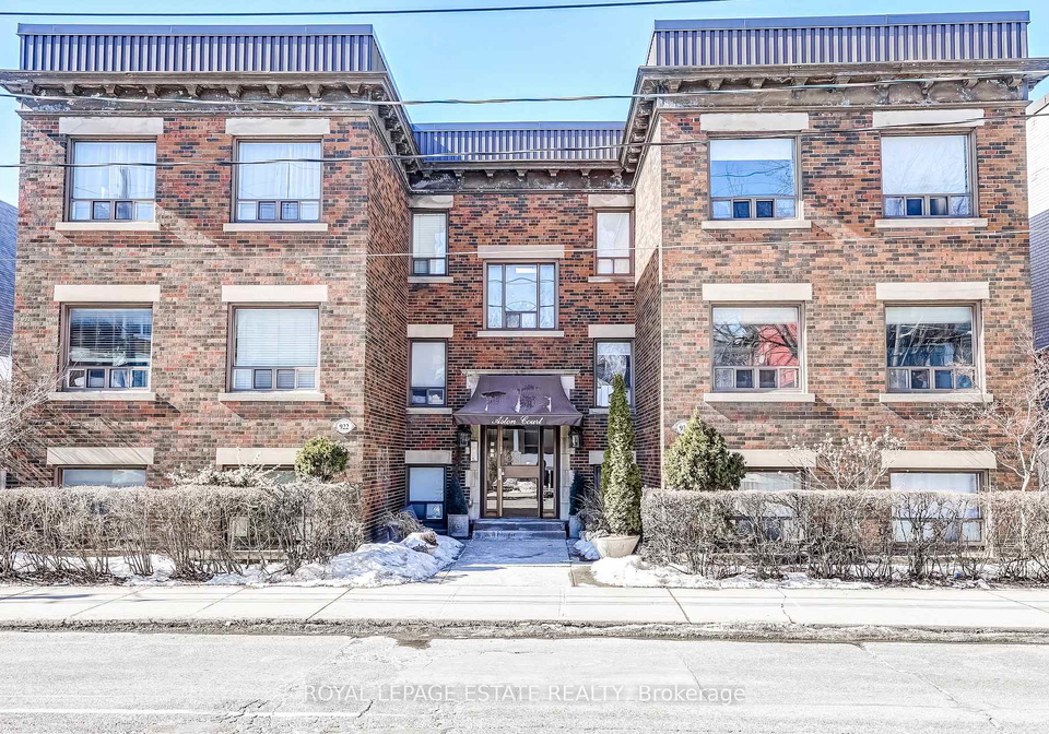922-bathurst-street-toronto-ontario-c12841750