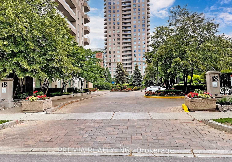 18-hillcrest-avenue-north-york-ontario-c12841856