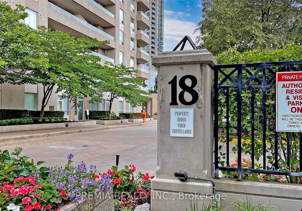 18-hillcrest-avenue-north-york-ontario-c12841856