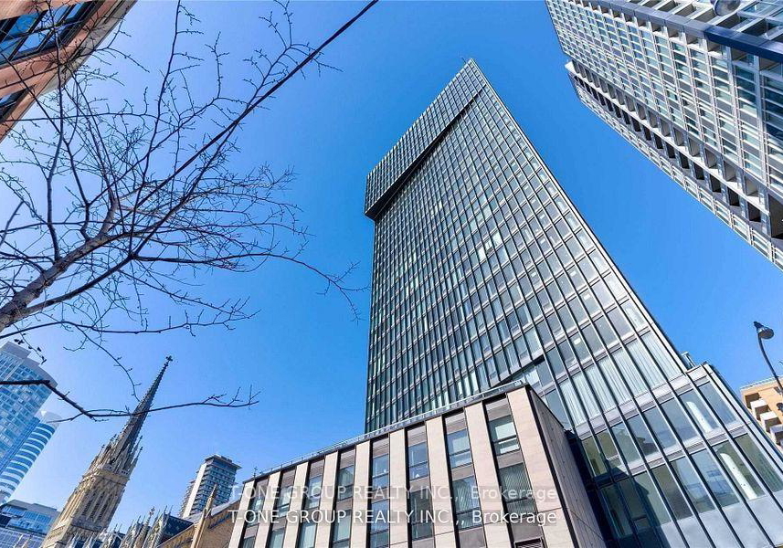 60-shuter-street-toronto-ontario-c12841988