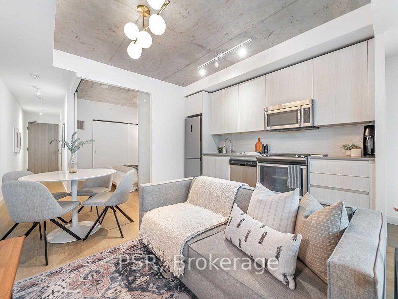 111-bathurst-street-toronto-ontario-c12842048