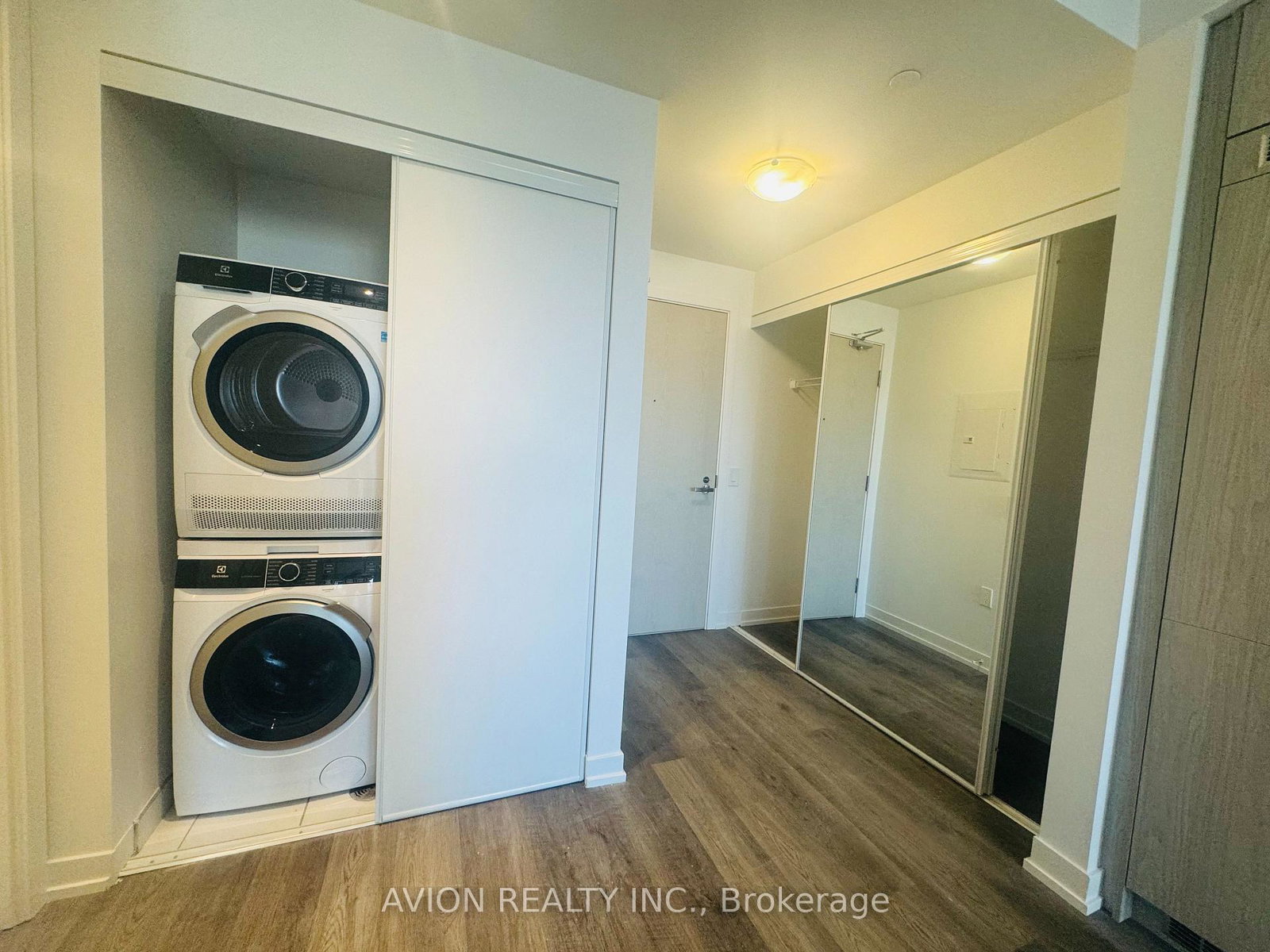 55-cooper-street-toronto-ontario-c12842446