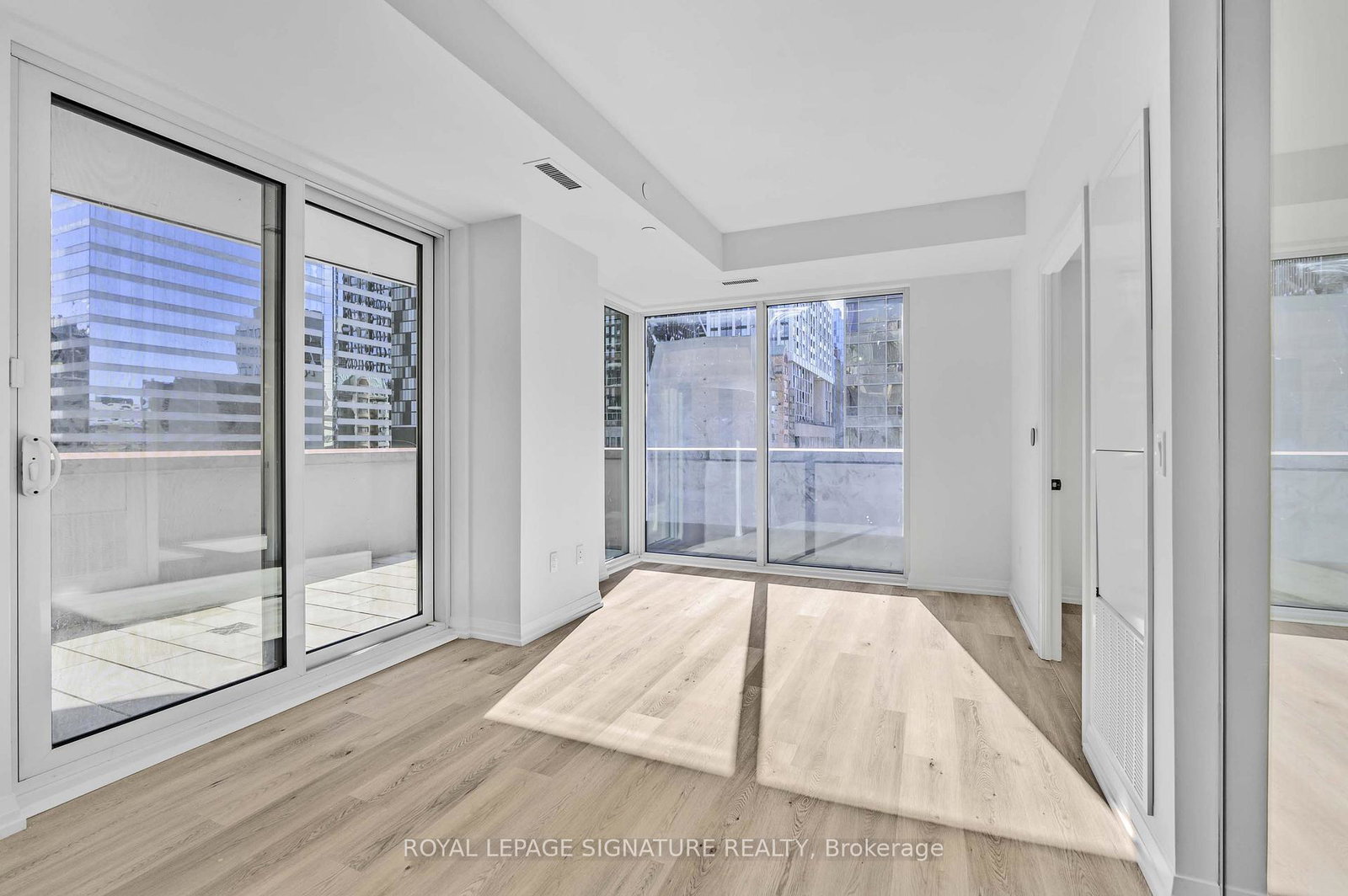 280-dundas-street-w-toronto-ontario-c12843280
