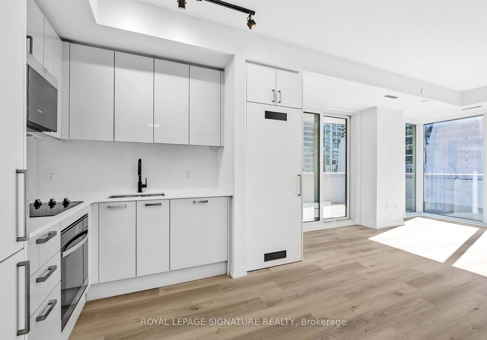 280-dundas-street-w-toronto-ontario-c12843280