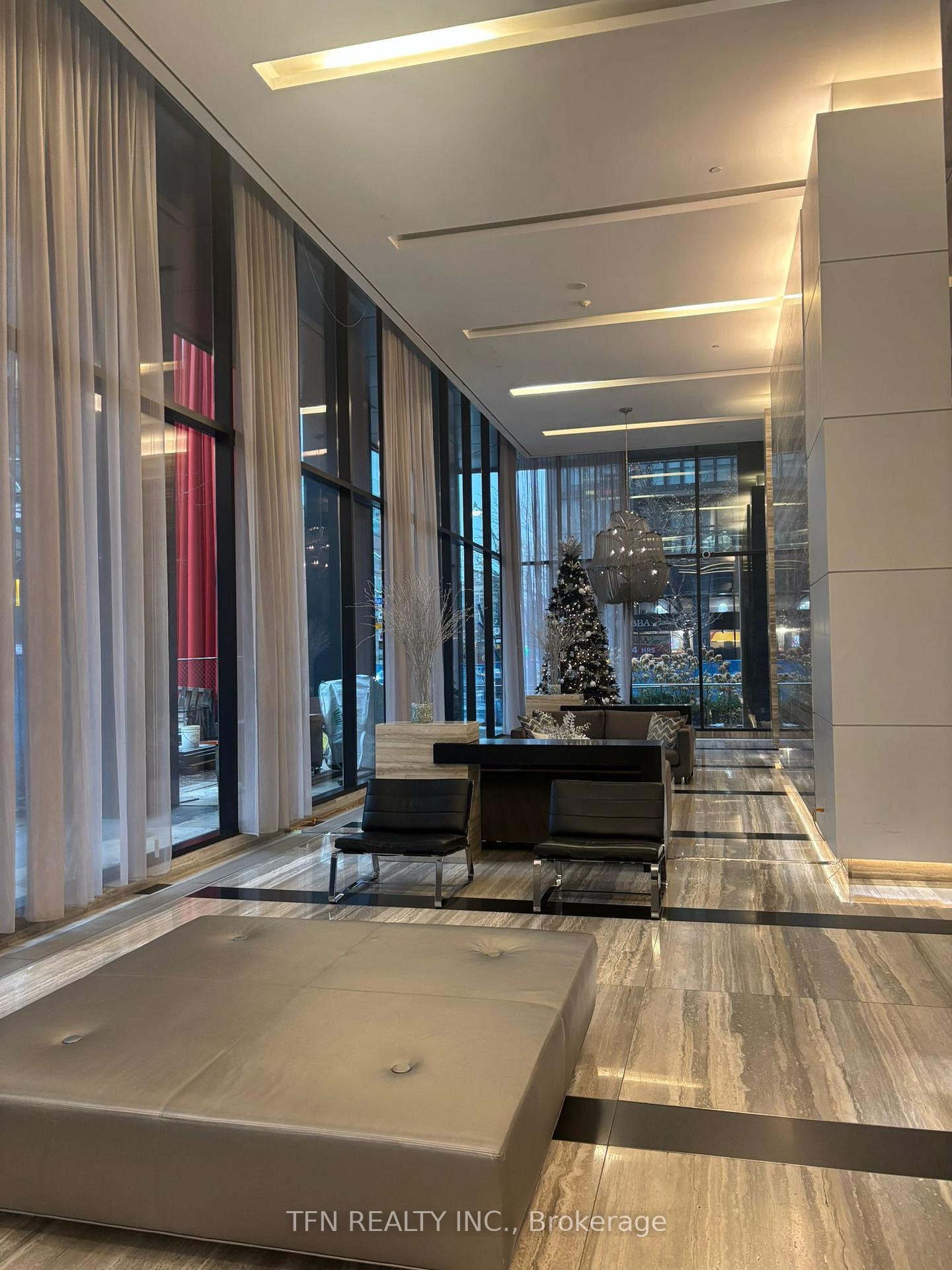 110-charles-street-e-toronto-ontario-c12843292