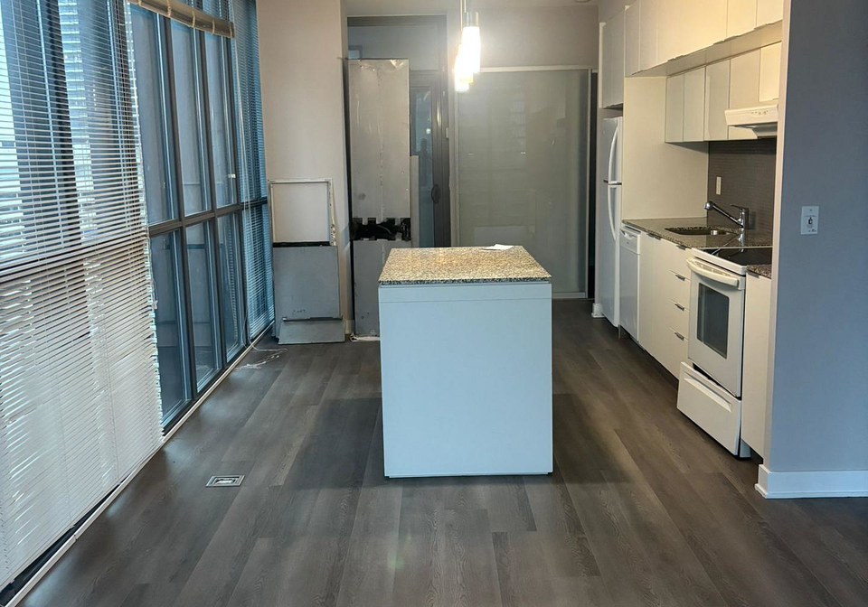 110-charles-street-e-toronto-ontario-c12843292