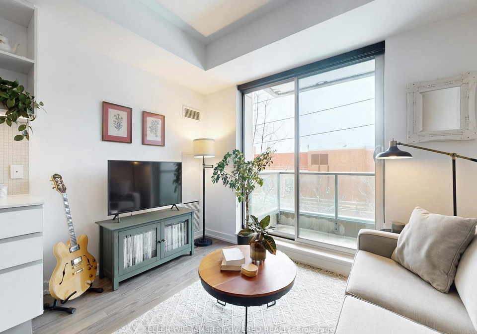 377-madison-avenue-w-toronto-ontario-c12843304