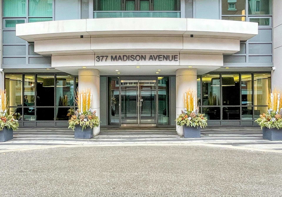 377-madison-avenue-w-toronto-ontario-c12843304