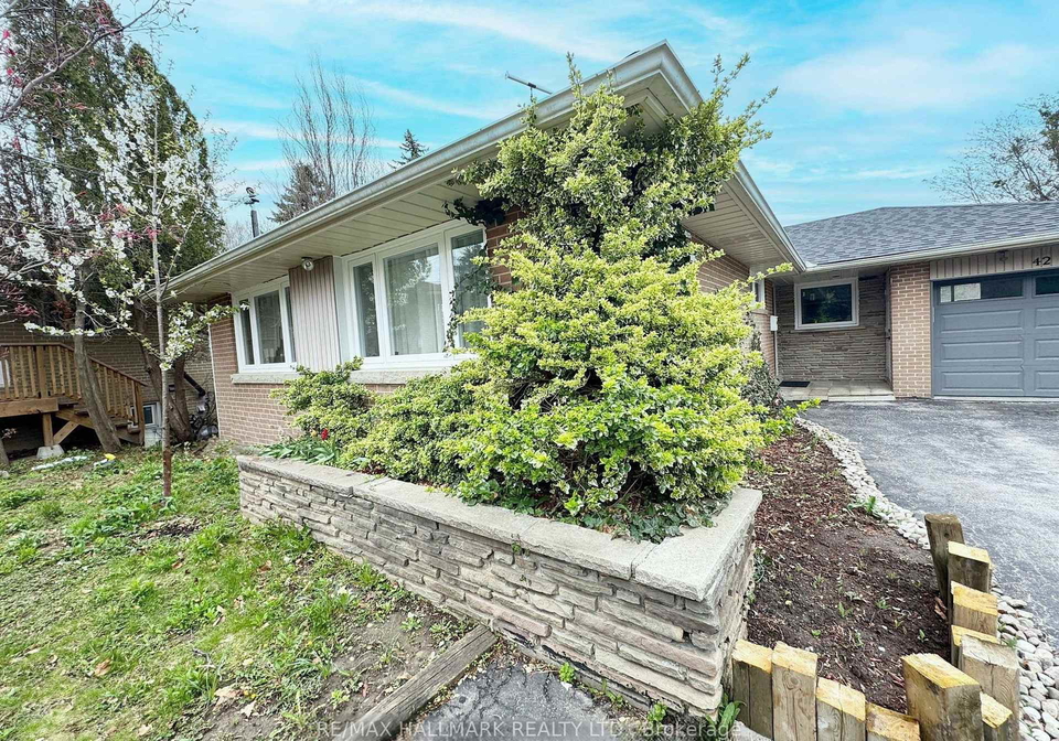 42-millgate-crescent-north-york-ontario-c12843306