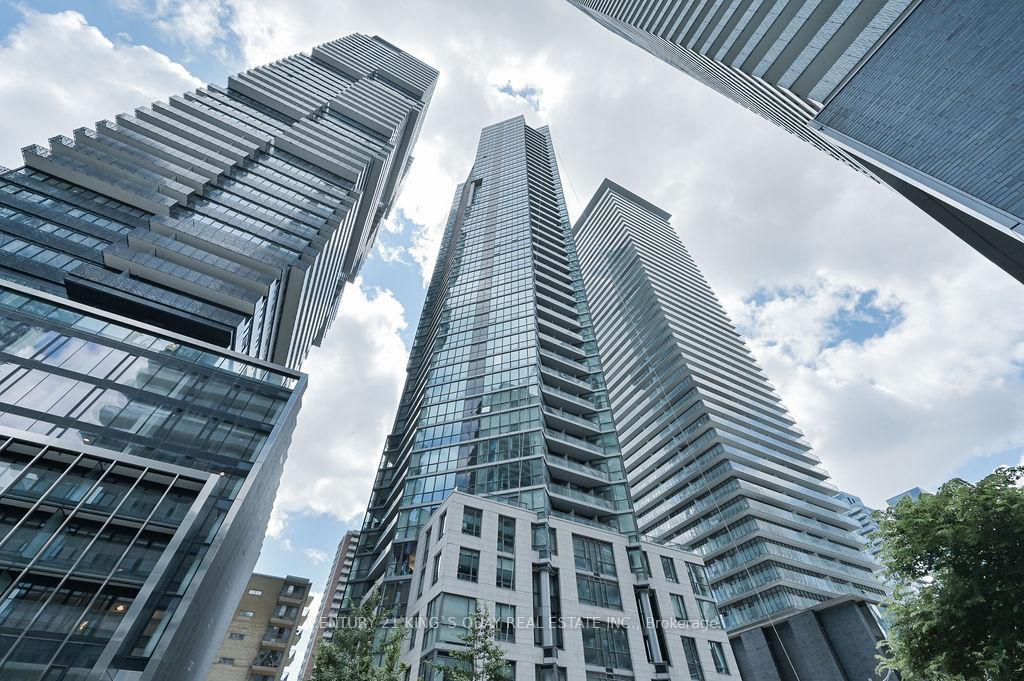 45-charles-street-e-toronto-ontario-c12843676