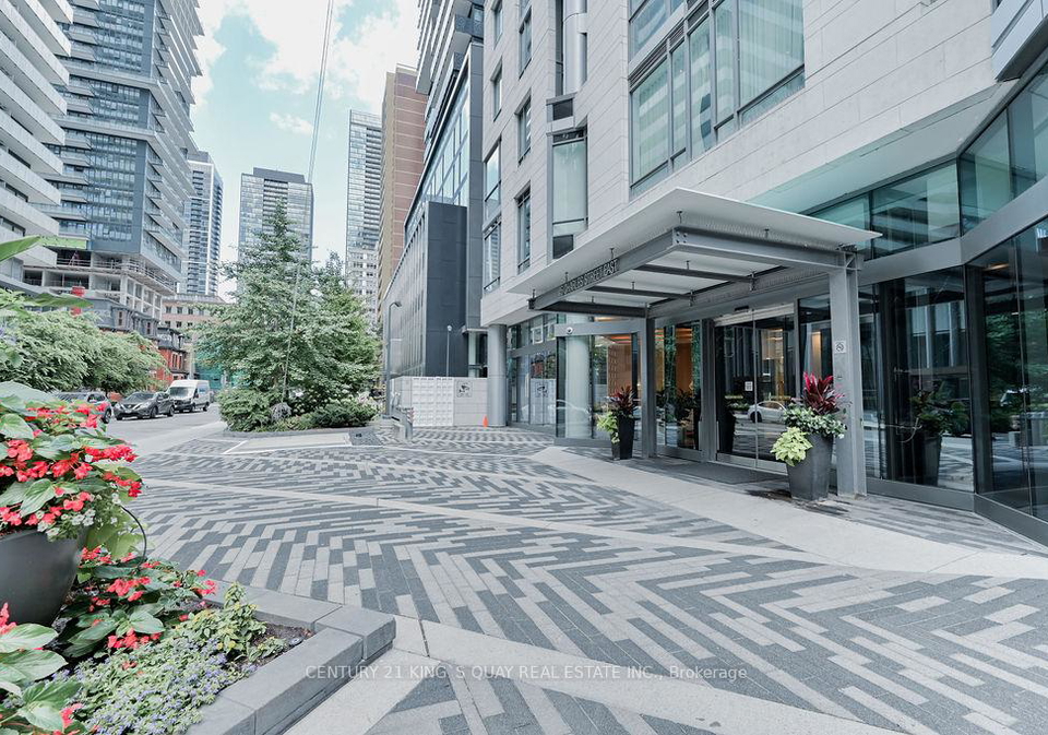 45-charles-street-e-toronto-ontario-c12843676