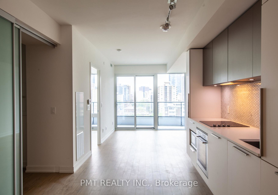 85-wood-street-toronto-ontario-c12843892