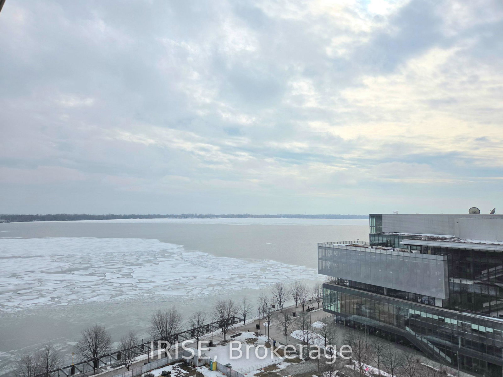 15-merchants-wharf-toronto-ontario-c12844248