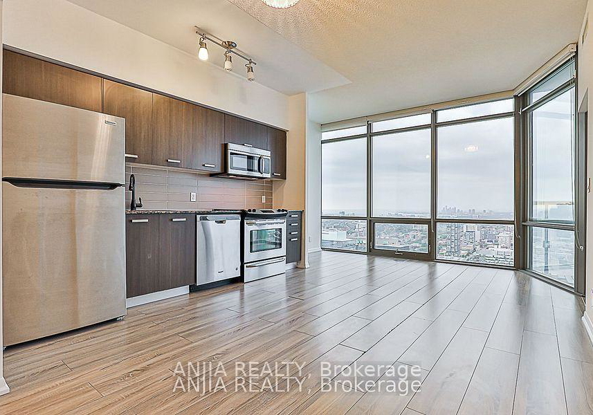 832-bay-street-toronto-ontario-c12844316