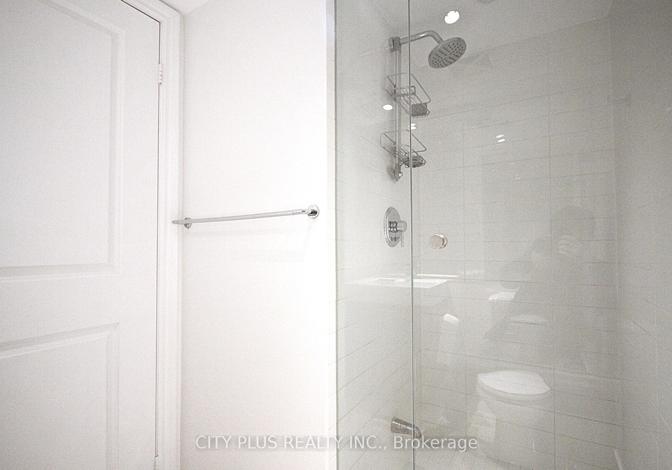 386-yonge-street-toronto-ontario-c12844334