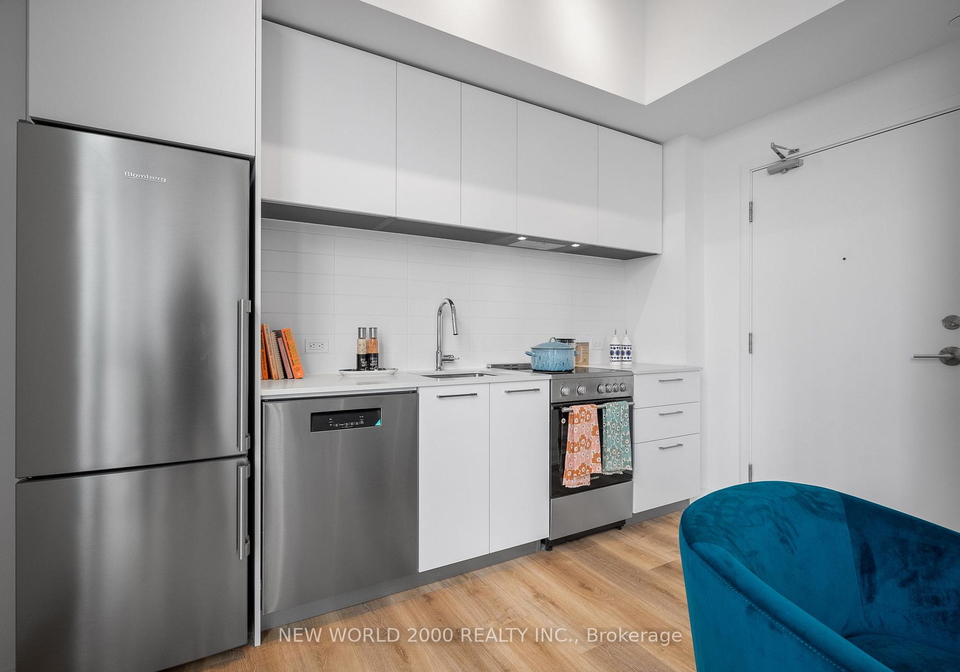 101-roehampton-avenue-toronto-ontario-c12844352