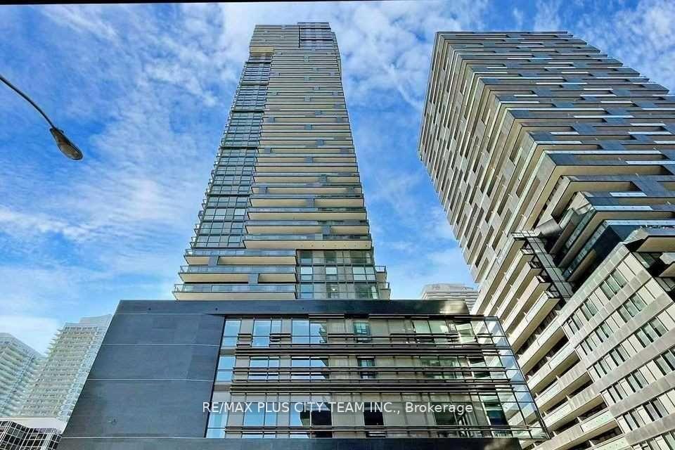 39-roehampton-avenue-toronto-ontario-c12844356