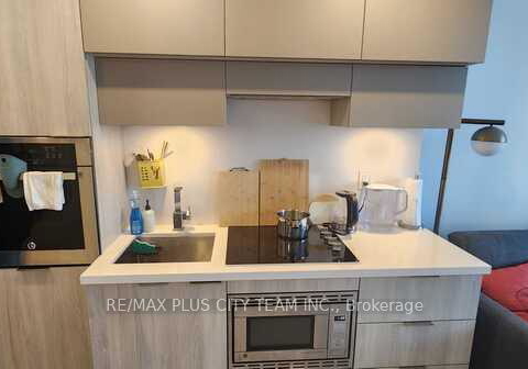 39-roehampton-avenue-toronto-ontario-c12844356