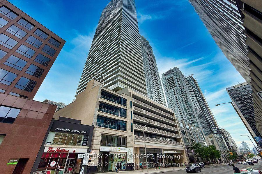 2221-yonge-street-toronto-ontario-c12844804