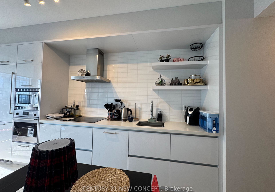 2221-yonge-street-toronto-ontario-c12844804