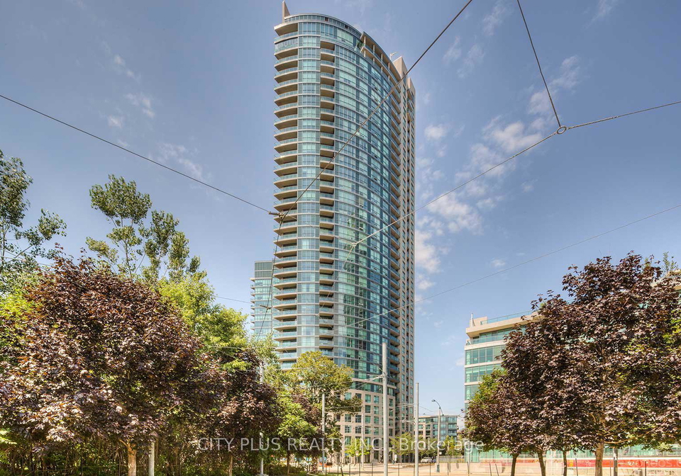 219-fort-york-boulevard-toronto-ontario-c12845246
