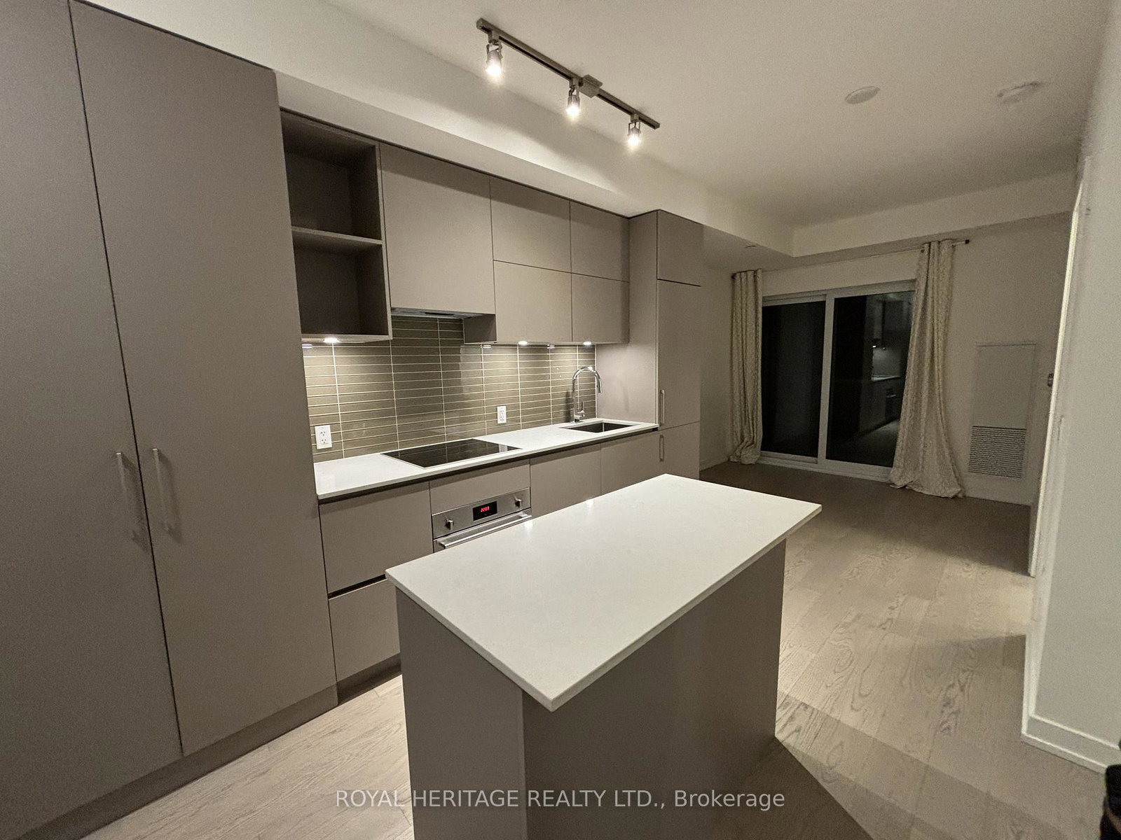 1-yorkville-avenue-toronto-ontario-c12845380