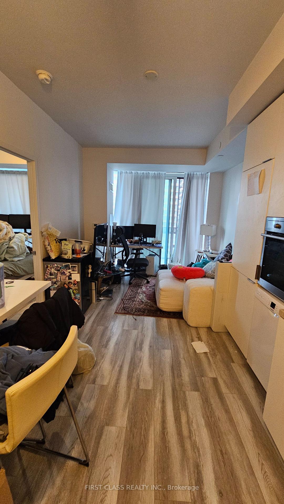 8-e-eglinton-avenue-e-toronto-ontario-c12845510