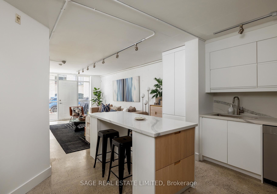 955-queen-street-w-toronto-ontario-c12845604