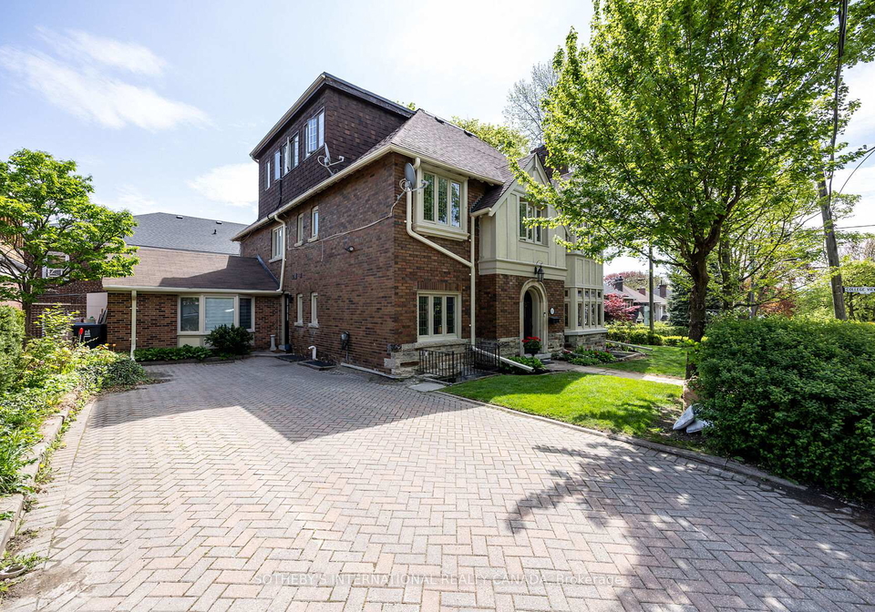 131-highbourne-road-toronto-ontario-c12845730