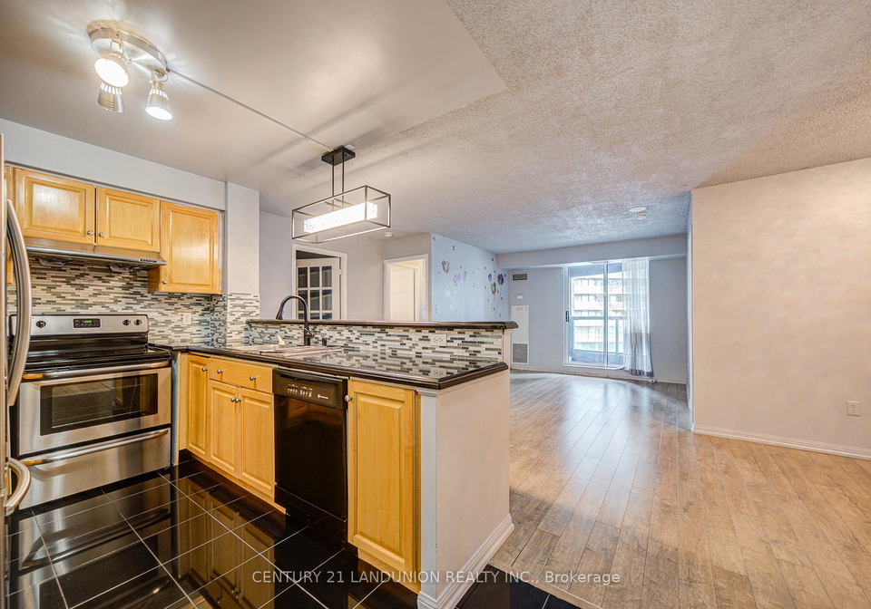 23-lorraine-drive-toronto-ontario-c12846076