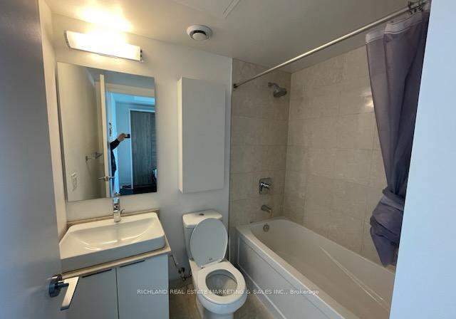 14-york-street-toronto-ontario-c12846136
