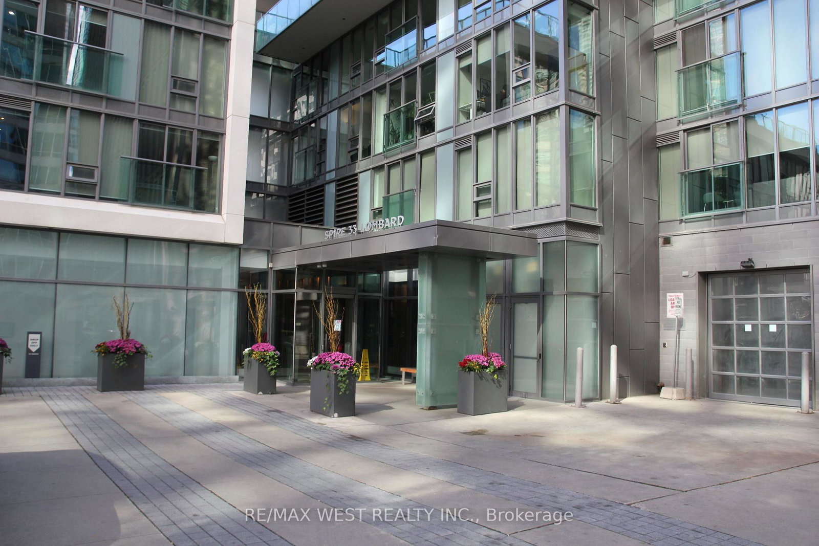 33-lombard-street-toronto-ontario-c12846354