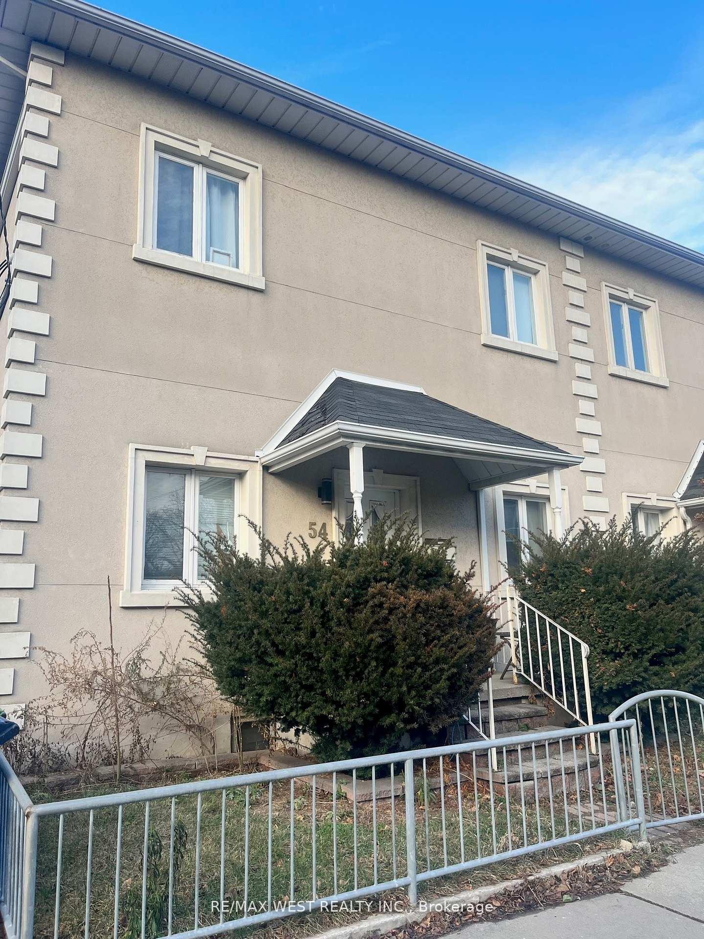 54-wyndham-street-toronto-ontario-c12846372