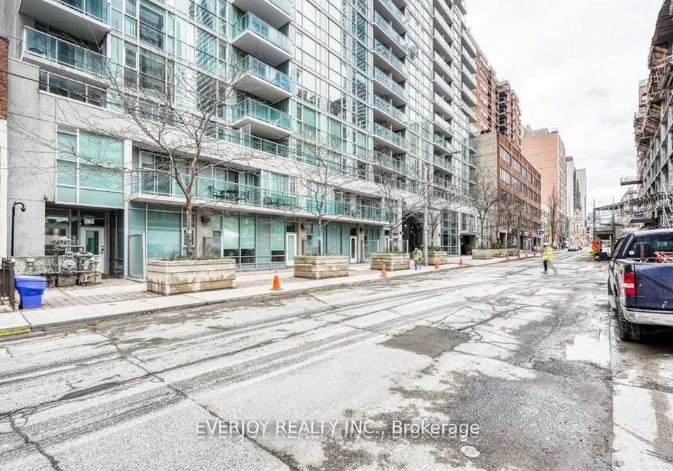 96-st-patrick-street-toronto-ontario-c12846384