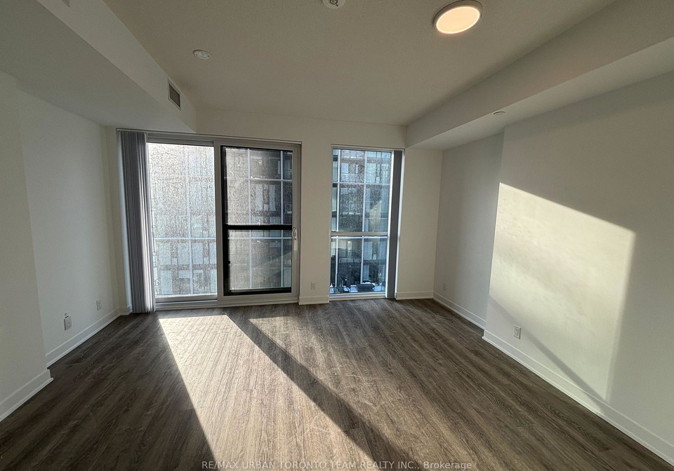 180-front-street-e-toronto-ontario-c12846592