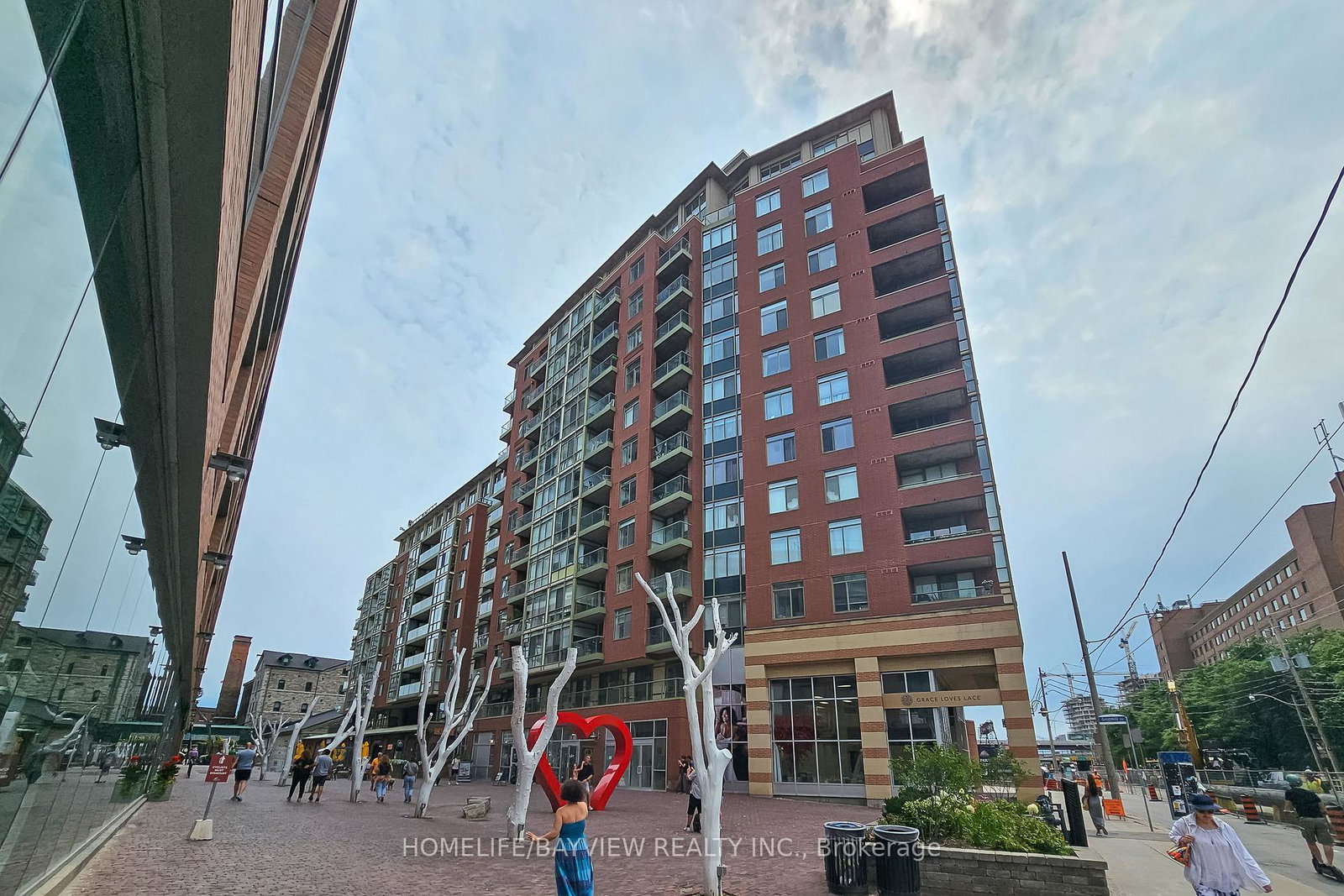39-parliament-street-toronto-ontario-c12847014