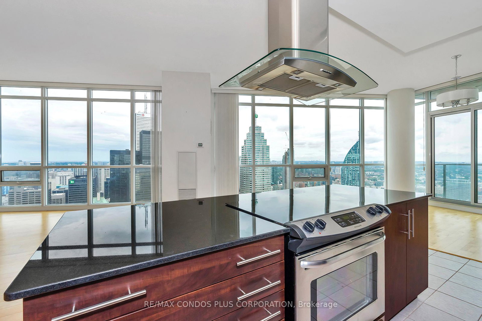 65-bremner-boulevard-toronto-ontario-c12847052