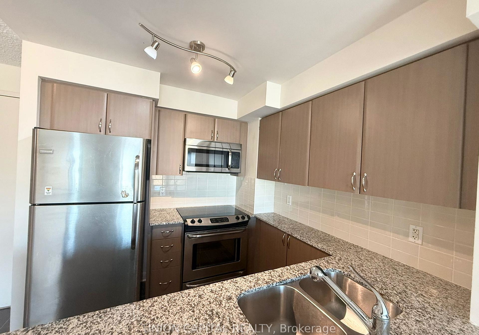 525-wilson-avenue-toronto-ontario-c12847852