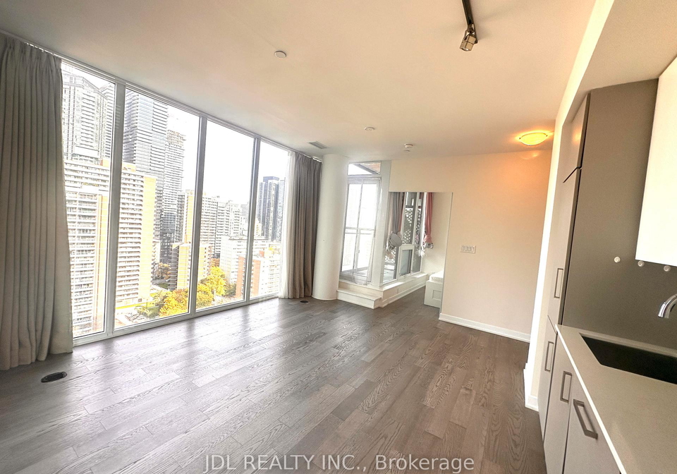 17-dundonald-street-toronto-ontario-c12847896