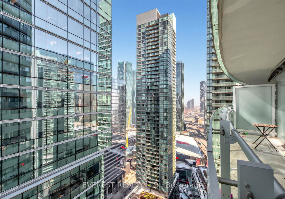 14-york-street-toronto-ontario-c12848090
