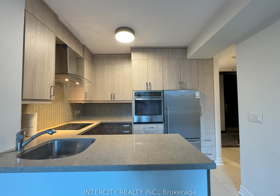 70-alexander-street-toronto-ontario-c12848532
